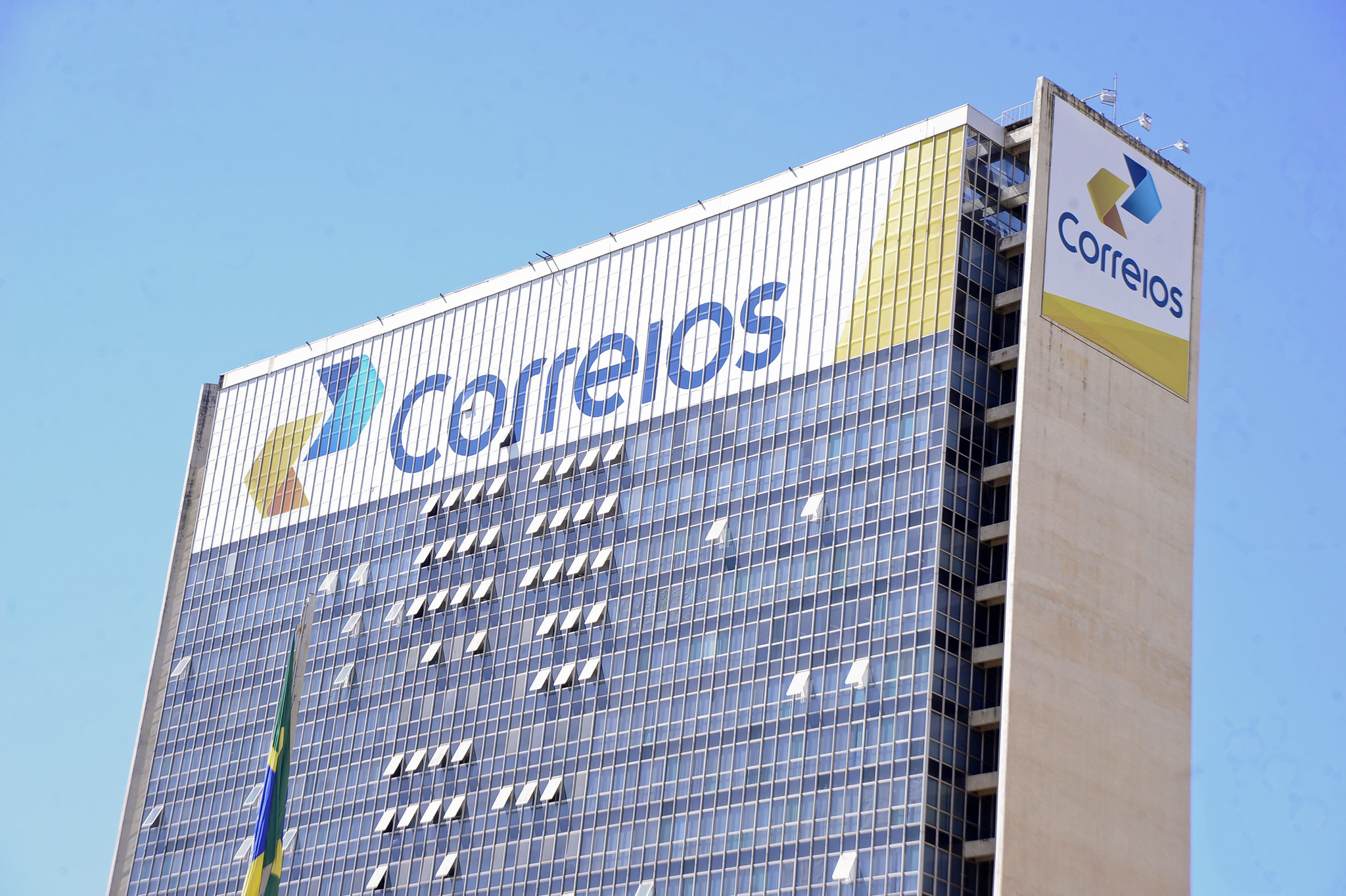 CORREIOS ACUMULAM PREJUÍZO DE R$ 5,55 BILHÕES NO 1º SEMESTRE DE 2026 E ROMBO CRESCE 30%