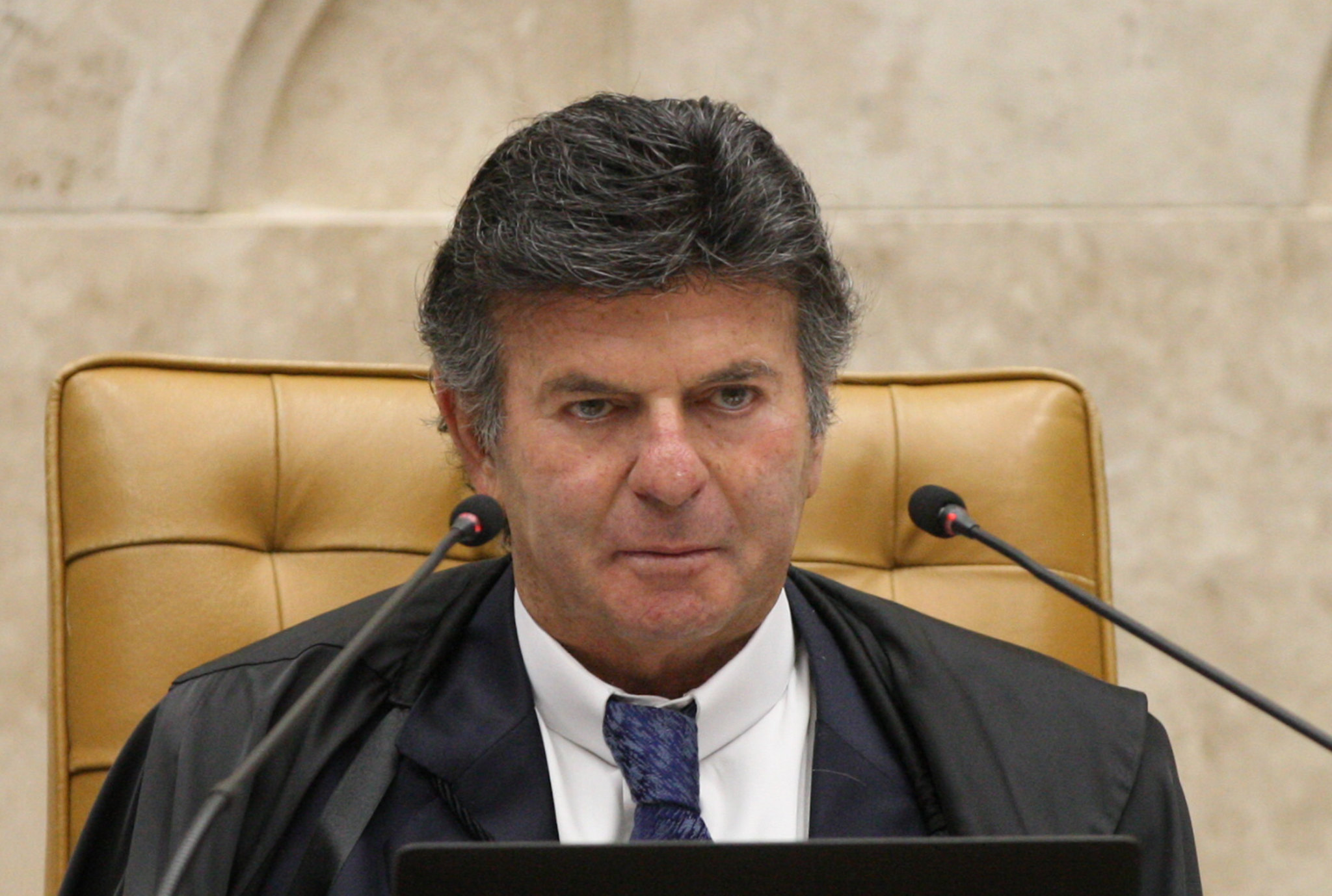 REVIRAVOLTA NO STF: FUX MUDA VOTO E TENTA ANULAR CONDENAÇÕES DO 8 DE JANEIRO