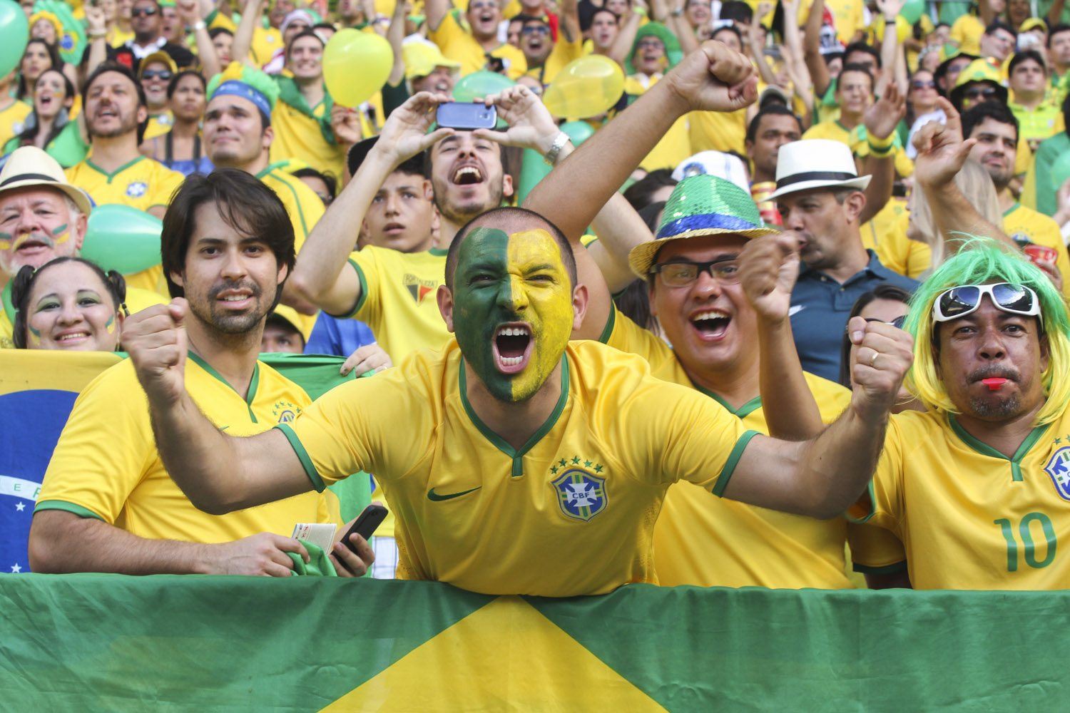 BRASILEIROS ESTÃO ENTRE OS TORCEDORES QUE MAIS GASTARAM NA COPA DO MUNDO DE 2026, APONTA VISA
