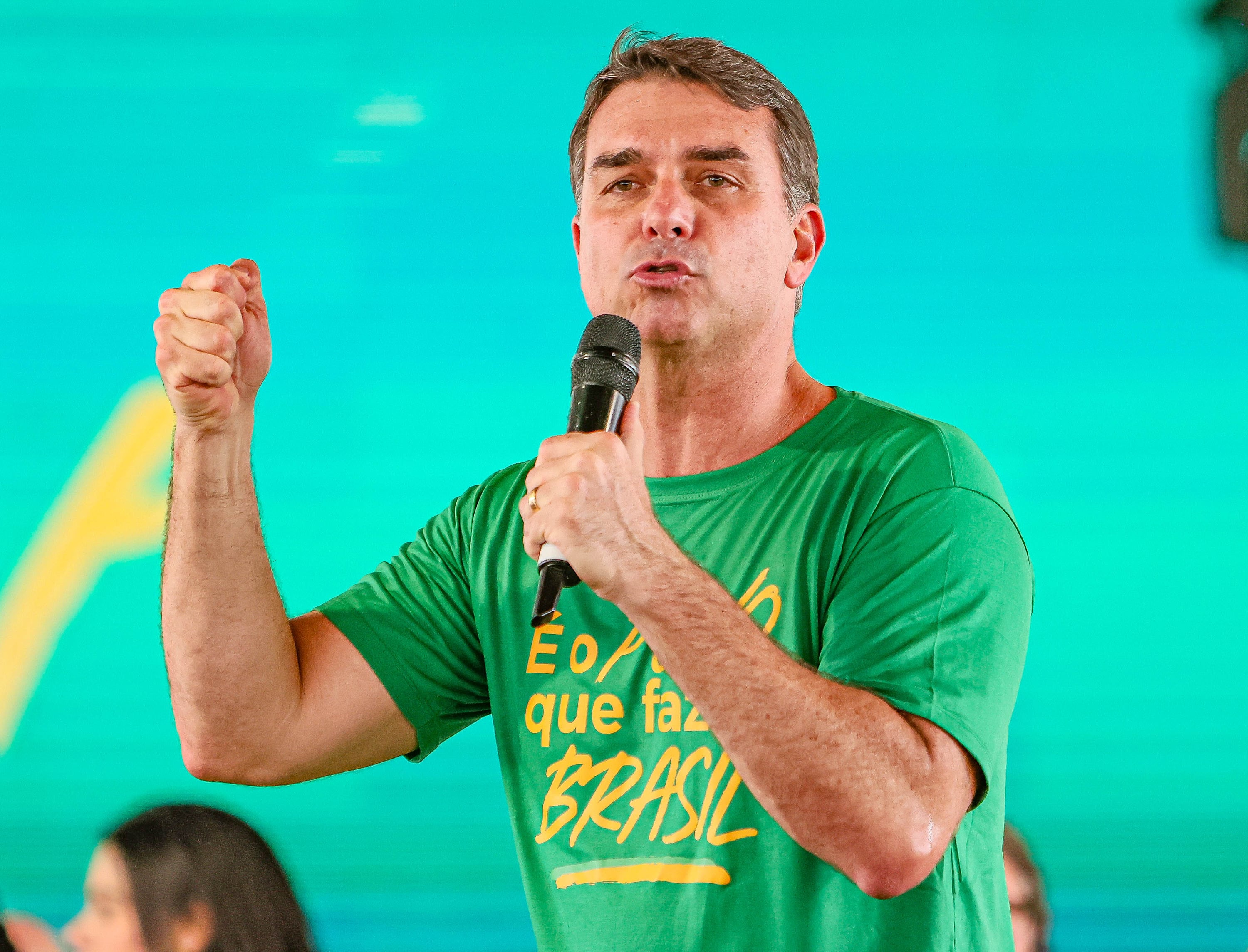  ELEIÇÕES 2026: FLÁVIO BOLSONARO DEFENDE REDUÇÃO DA MAIORIDADE PENAL PARA 14 ANOS