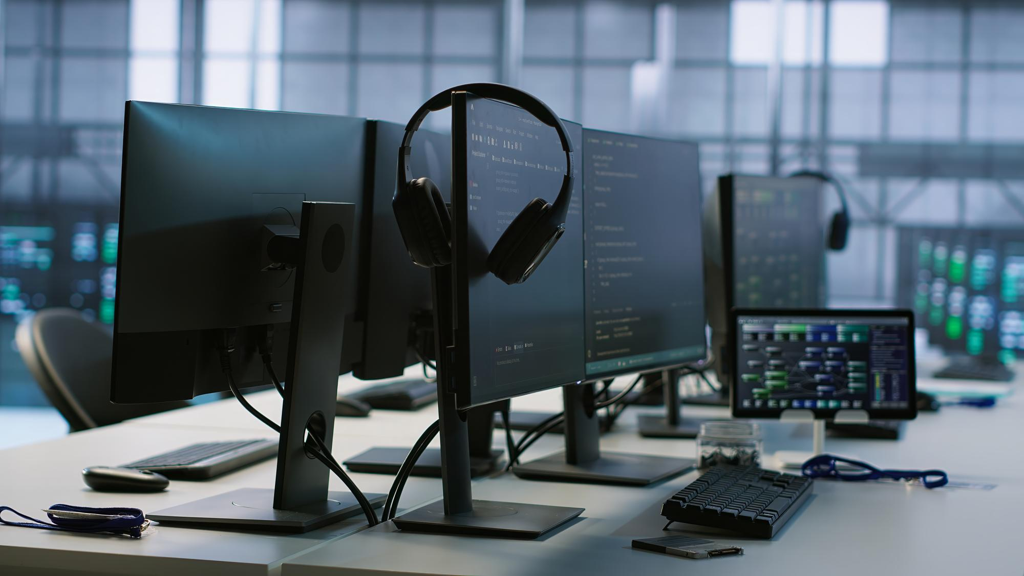 MERCADO DE PCS DESPENCA 20% EM 2026 E PERDE QUASE 16 MILHÕES DE UNIDADES EM UM ANO