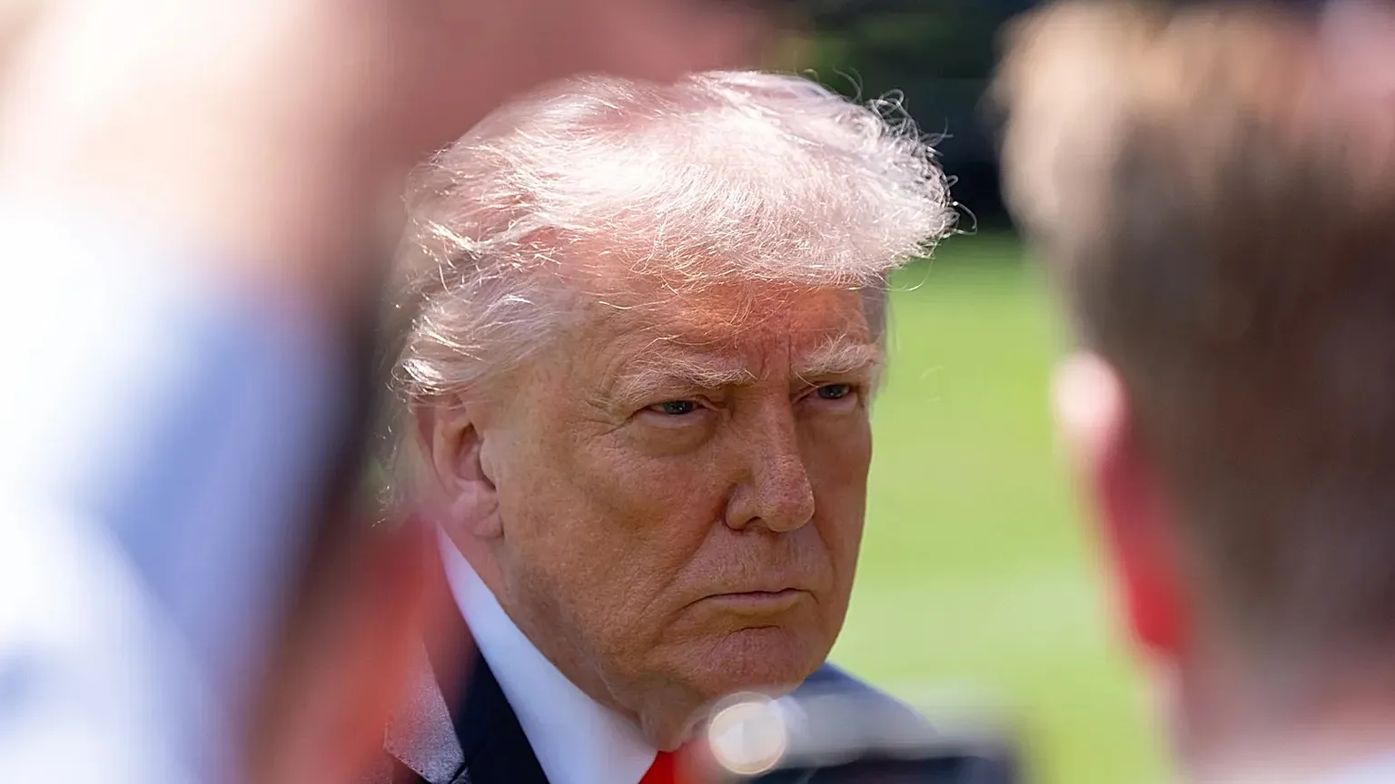 APÓS EUA DESTRUÍREM 6 EMBARCAÇÕES DO IRÃ, TRUMP AMEAÇA: “SE ATACAREM UM DOS NOSSOS, IRÃ SERÁ EXPULSO DA FACE DA TERRA