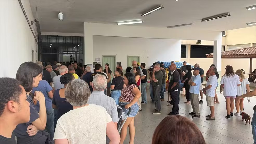 ELEITORES QUE ESTIVEREM NA FILA ÀS 17H AINDA TERÃO DIREITO DE VOTAR