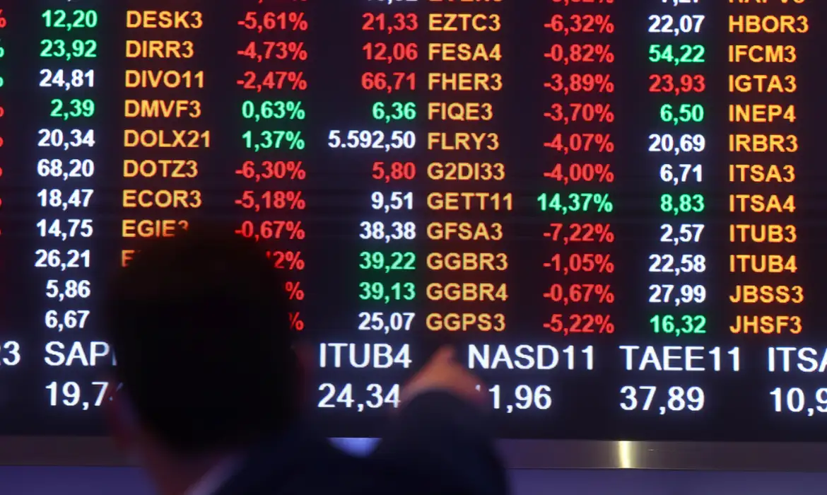 APÓS VITÓRIA DE LULA, BOLSA BRASILEIRA ACIONA CIRCUIT BREAKER PELA PRIMEIRA VEZ DESDE 2020 APÓS QUEDA DE 10% DO IBOVESPA