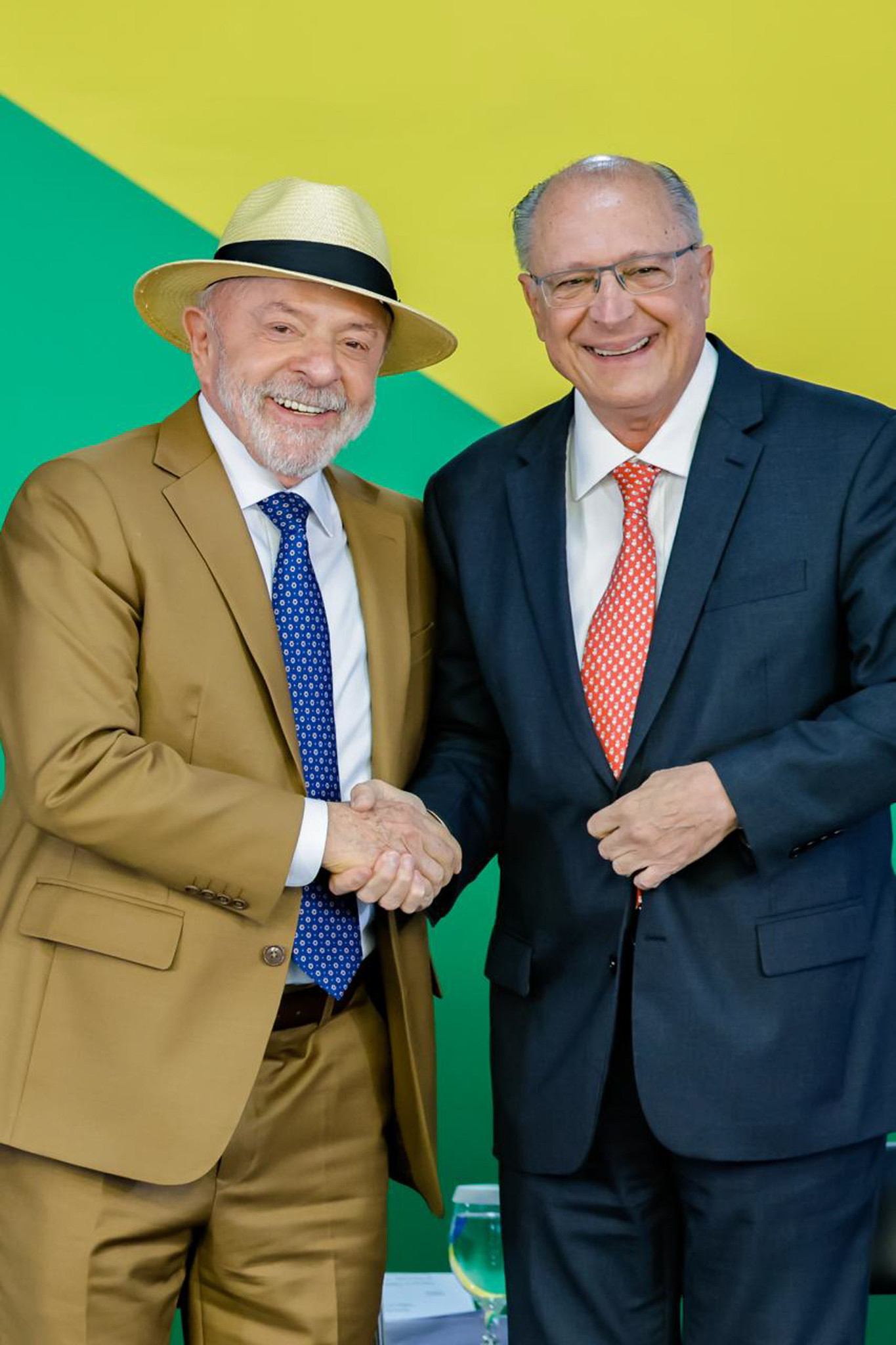 NOVO PEDE AO TSE CASSAÇÃO DA CHAPA LULA-ALCKMIN POR SUPOSTO ABUSO DE PODER NO CARNAVAL
