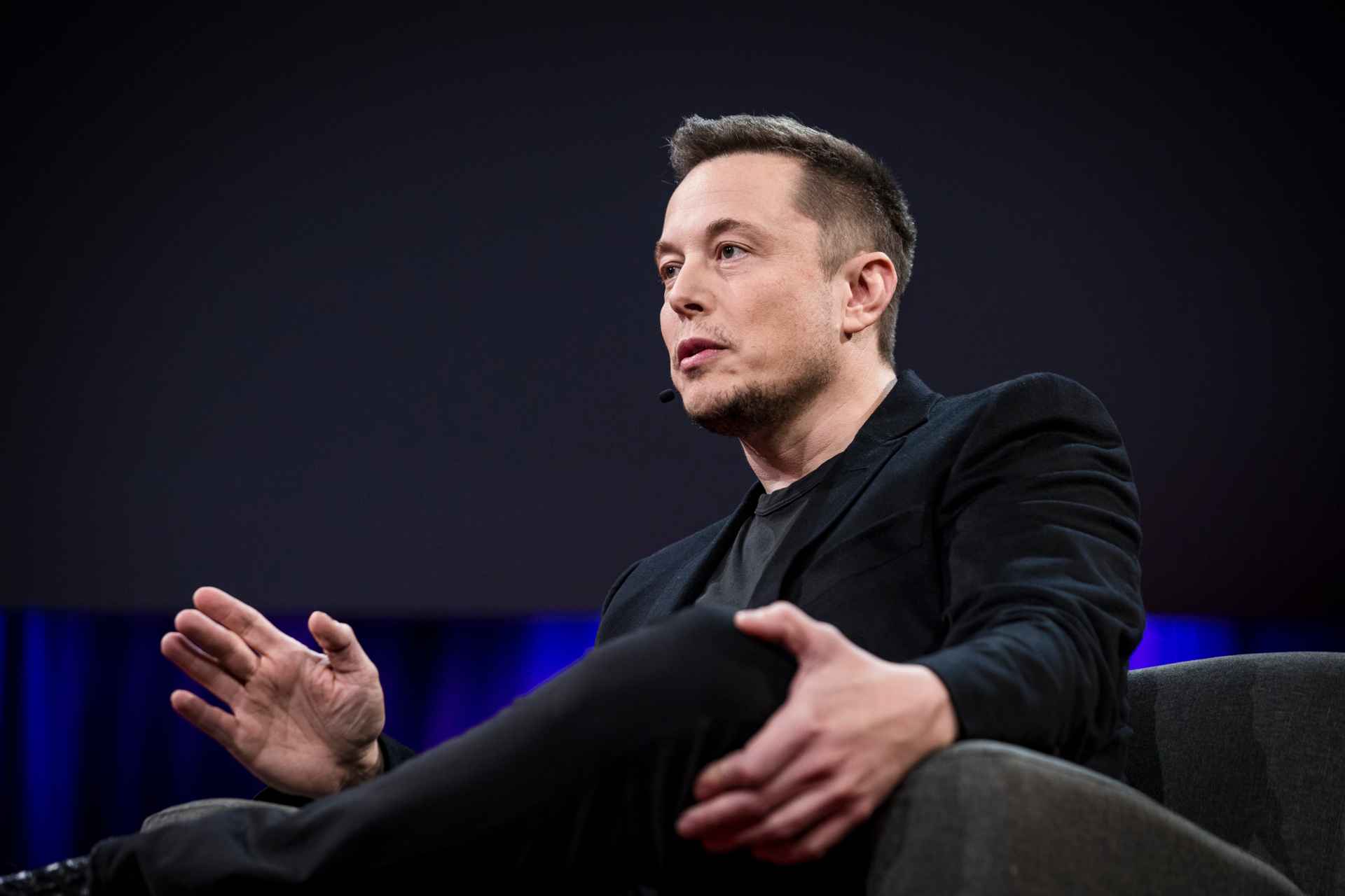 ELON MUSK PROMETE DAR UMA AÇÃO DA SPACEX A CADA CRIANÇA DOS ESTADOS UNIDOS EM 2027