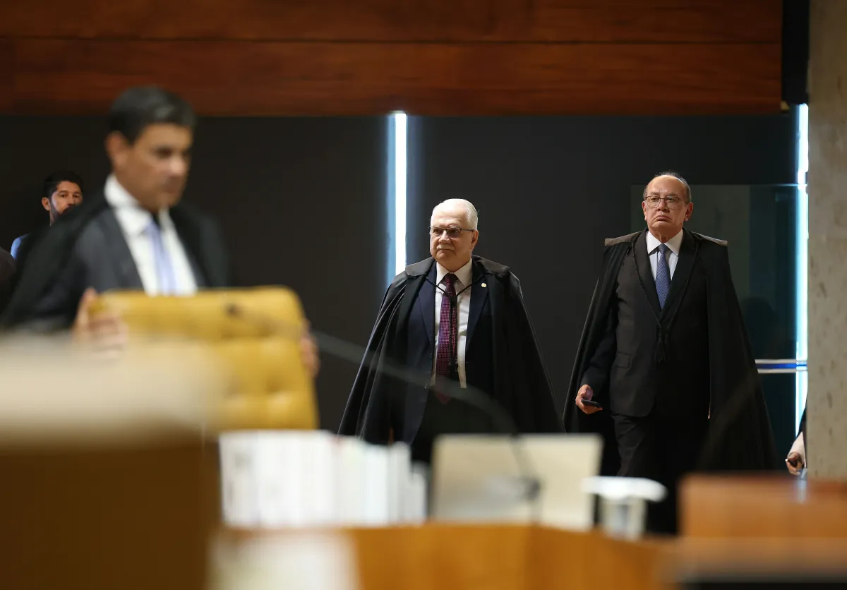 GILMAR DEFENDE RETIRADA DE DELEGADOS DA PF DOS GABINETES DO STF