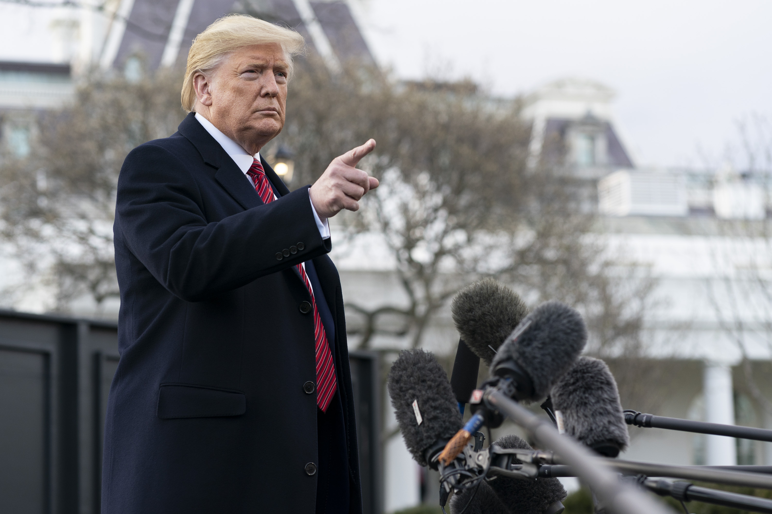 TRUMP ANUNCIA PEDÁGIO DE 20% NO ESTREITO DE ORMUZ E DIZ QUE EUA SERÃO “GUARDIÕES” DA ROTA