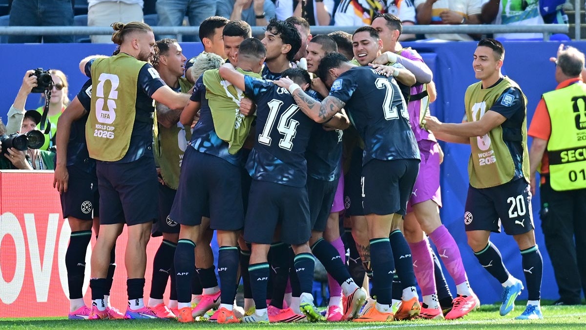 PARAGUAI PARA O PAÍS PARA COMEMORAR CLASSIFICAÇÃO HISTÓRICA: PRESIDENTE DECRETA FERIADO APÓS ELIMINAR A ALEMANHA NA COPA