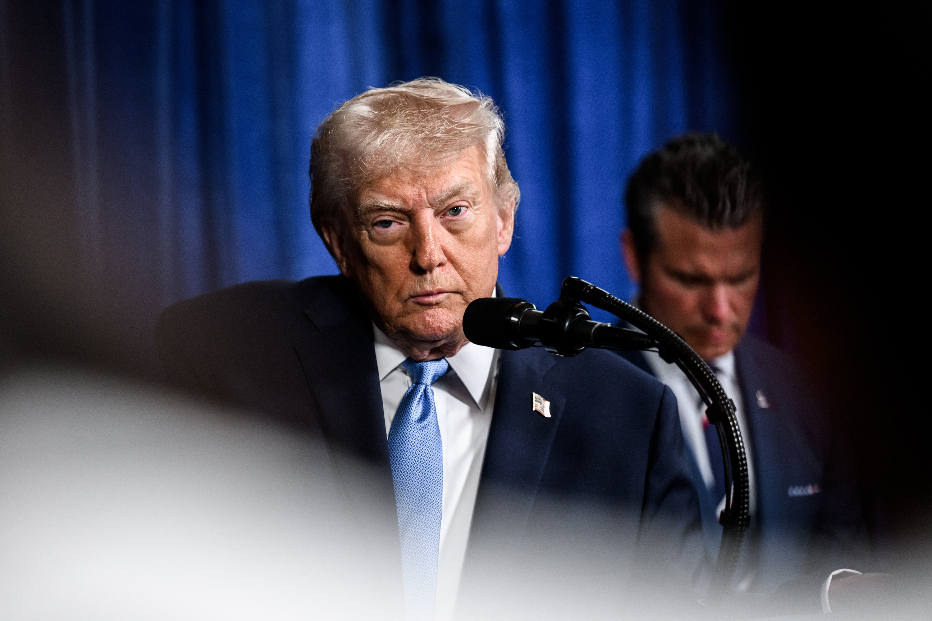 TRUMP MIRA PCC E CV: DEFENDER FACÇÕES NAS REDES PODE COLOCAR VISTO AMERICANO EM RISCO