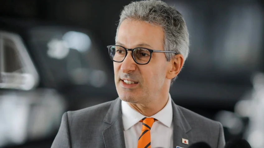 ZEMA DIZ QUE VAI “ATÉ O ÚLTIMO MINUTO” E DESCARTA DESISTIR DA CANDIDATURA À PRESIDÊNCIA