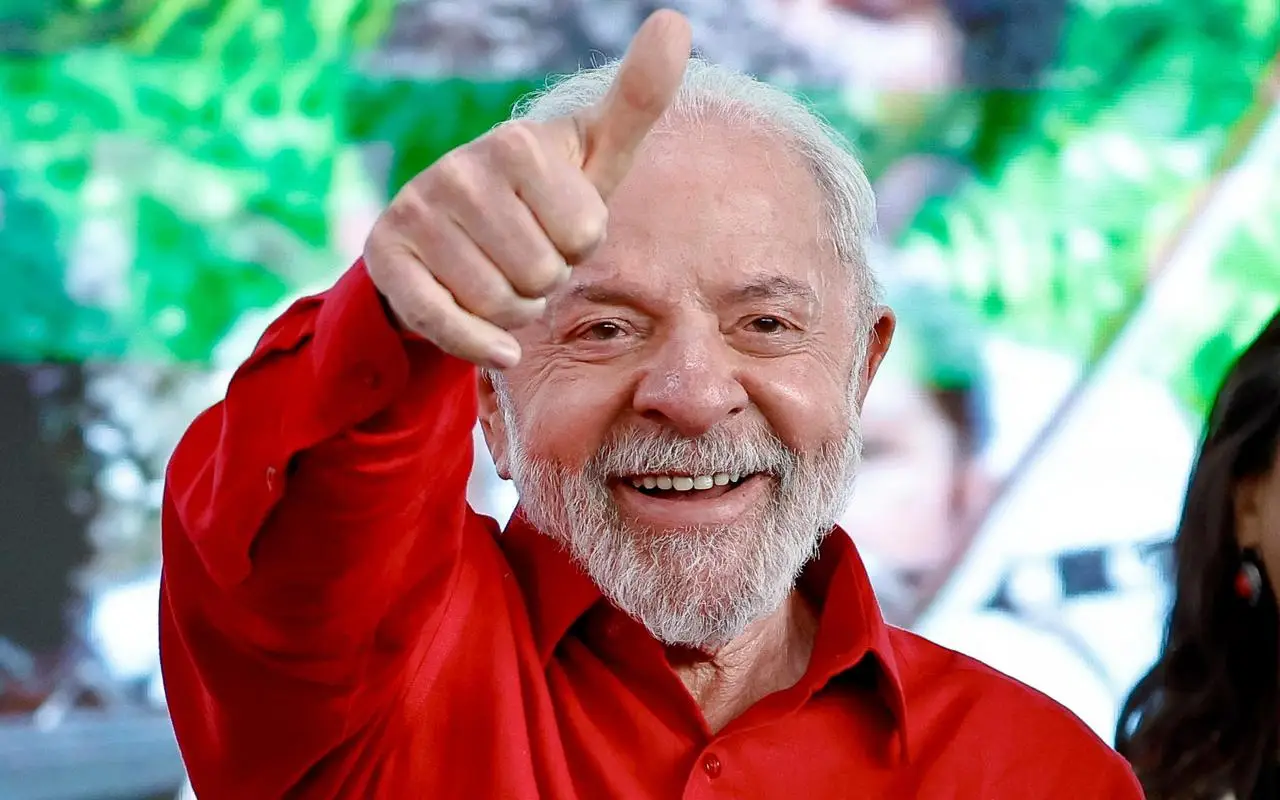 PROCURADORIA VÊ PROPAGANDA ELEITORAL ANTECIPADA EM FALA DE LULA SOBRE TEBET E MARINA