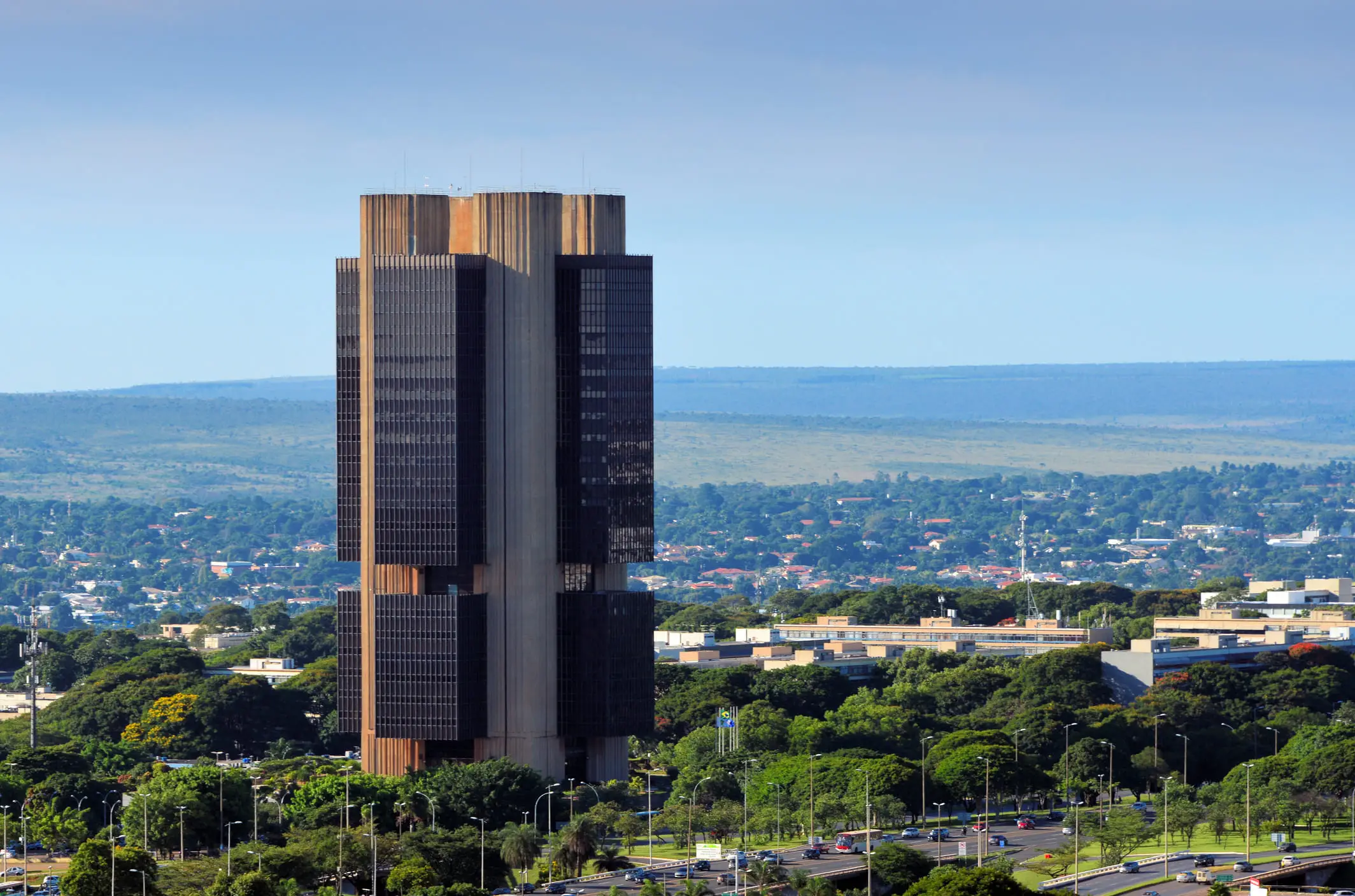 MERCADO ELEVA PROJEÇÃO DE INFLAÇÃO PELA 8ª VEZ E INDICADOR CHEGA A 4,89% EM 2026