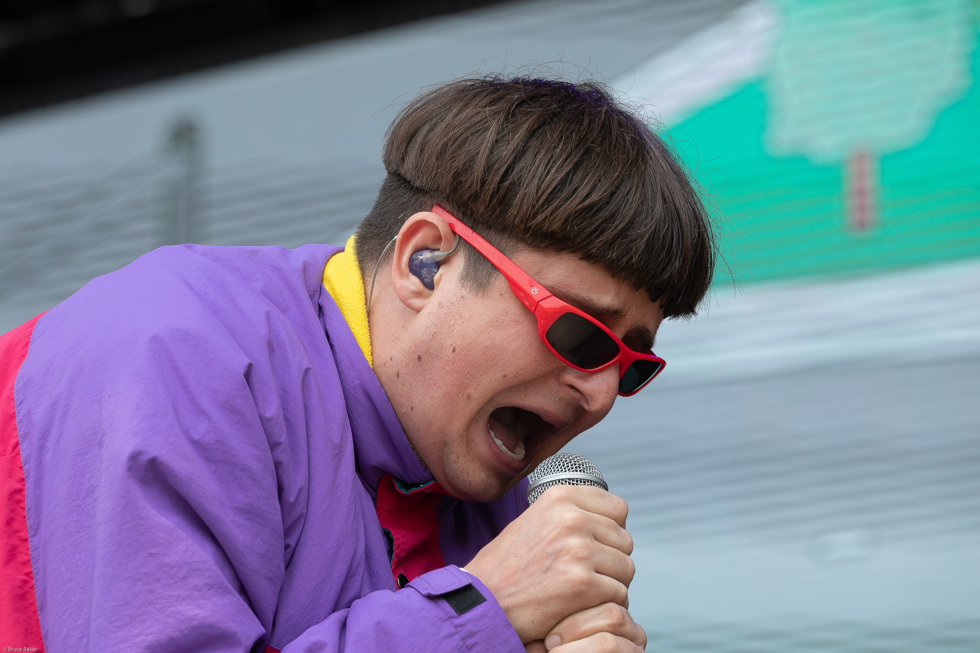 QUEM FOI OLIVER TREE? O ARTISTA QUE TRANSFORMOU DOR EM ARTE E TEVE A VIDA INTERROMPIDA NO BRASIL