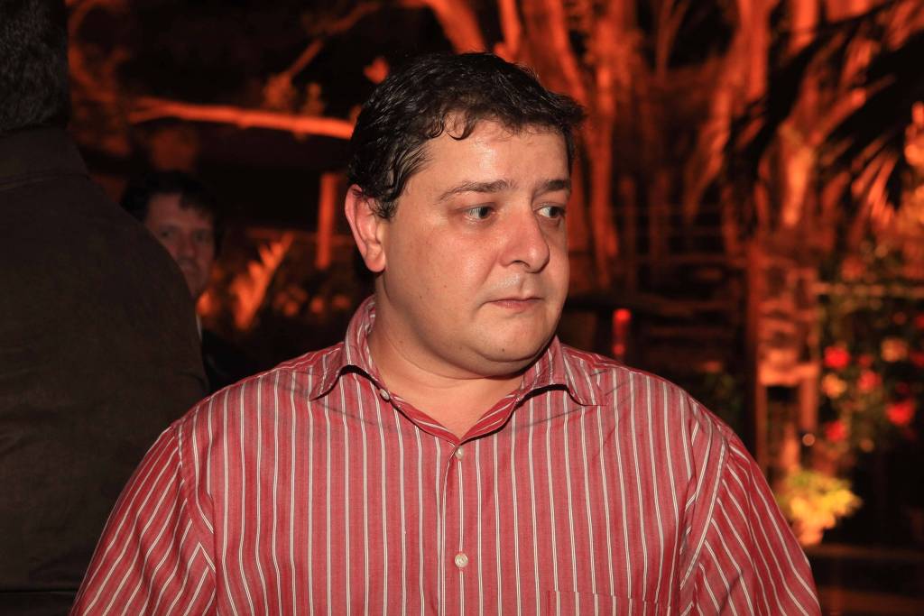 PF PEDE PARA INVESTIGAR LULINHA SOB SUSPEITA DE TRÁFICO DE INFLUÊNCIA E CITA GABINETE PRESIDENCIAL