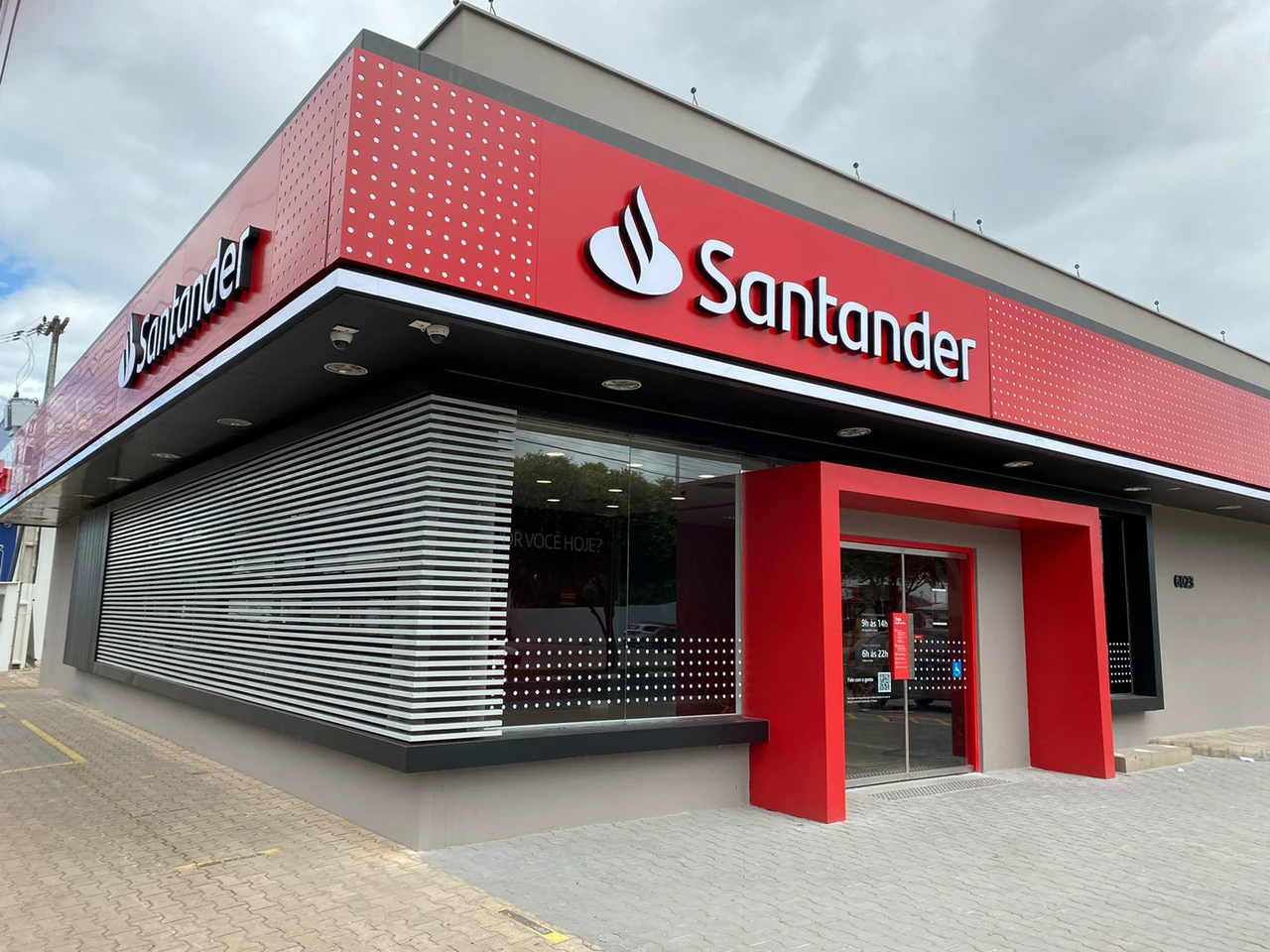 APÓS ITAÚ E BRADESCO, SANTANDER TAMBÉM ELEVA JUROS DO FINANCIAMENTO IMOBILIÁRIO PARA 12,49% AO ANO MAIS TR